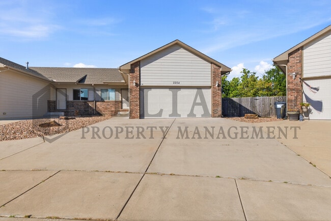 Photo - 2204 E Quivira St