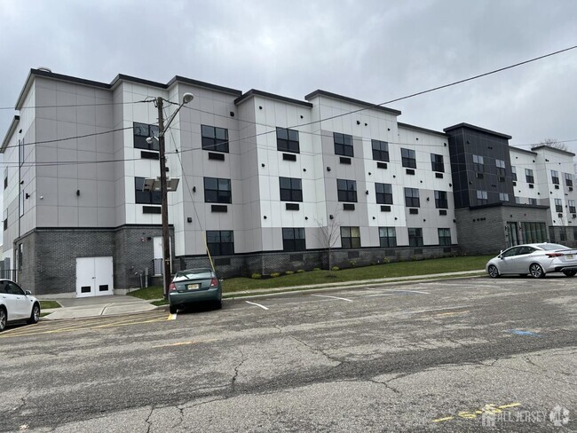Building Photo - 100 Jackson Ave Unit 112 Rental