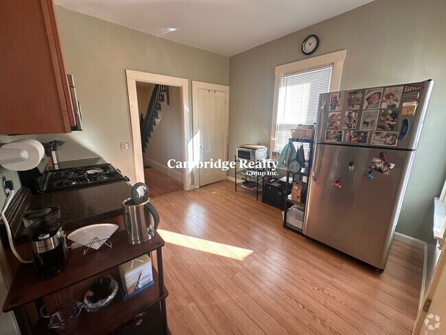 Building Photo - 374 Highland Ave Unit T Rental