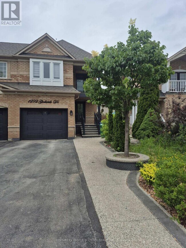 Photo - 1292 Godwick Dr