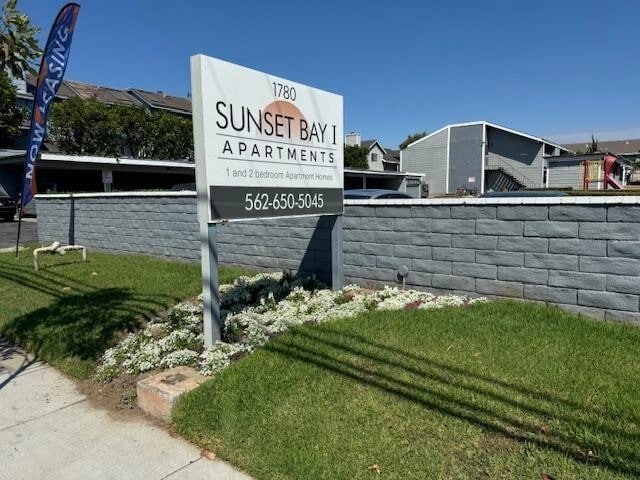 Sunset Bay I Apartments