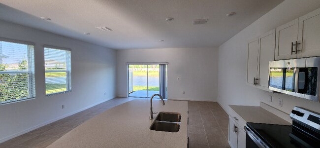 Photo - 2136 Hallier Cv