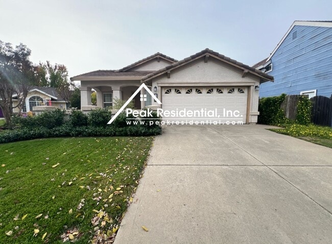 Building Photo - Updated Carmichael 2bd/2ba House With Office!