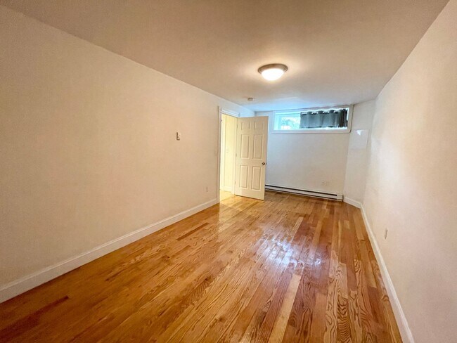 98 L St