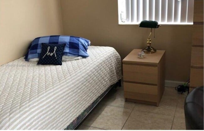 Photo - 1830 Sabal Palm Dr