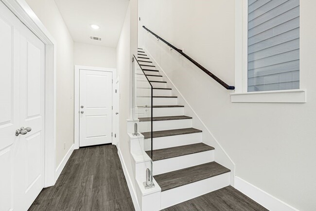 Photo - 6713 St Augustine St