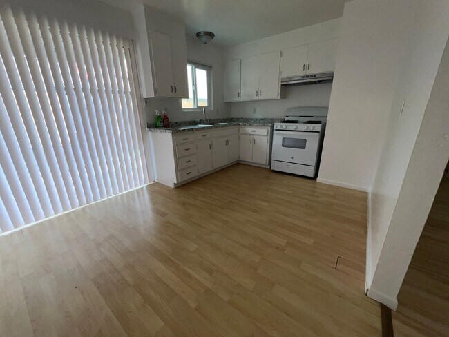 Photo - 915 Aston Ave Unit 921