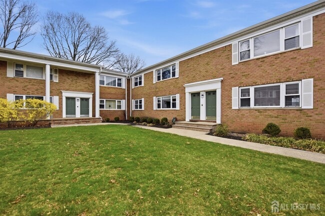 Photo - 160 Evergreen Rd