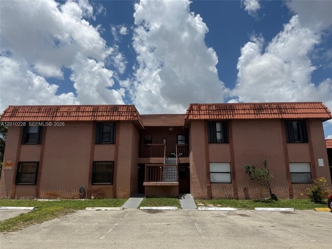 Building Photo - 6540 W 27th Ct Unit 56-24