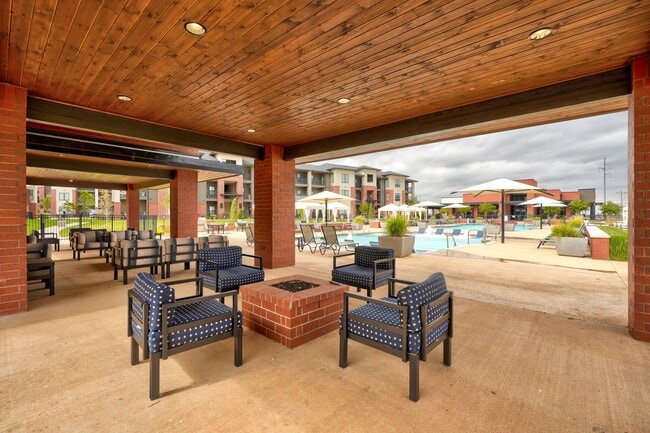 35 Degrees North Apartment Homes