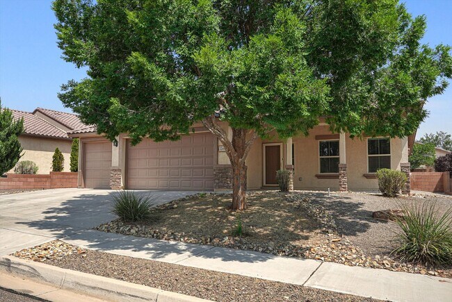 Photo - 224 Valle Alto Dr NE
