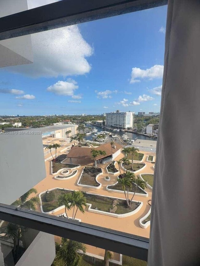 Building Photo - 13499 Biscayne Blvd Unit 906