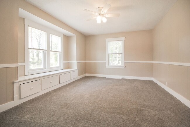 Photo - Must See!! Renovated Spacious Single Famil...