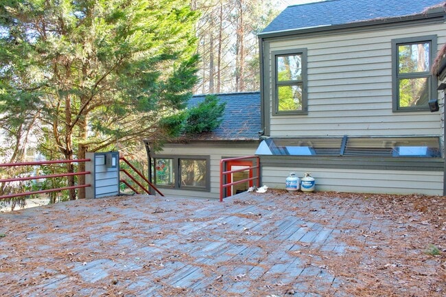 Photo - Contemporary 4bd/3.5ba Near Hope Valley + Home Equidistant to Downtown Durham & Chapel Hill!