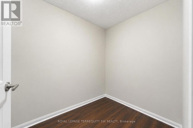 Photo - 35 Bastion St Unit 513