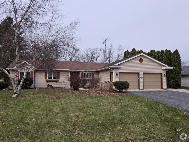 Building Photo - 6172 Oakbrook Ln Rental