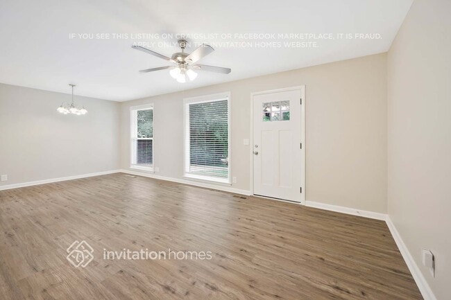 Photo - 907 Rexdale Dr