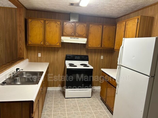 Photo - 539 N 9th St Unit Apt B