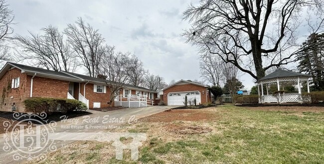 Photo - 204 Trail Four