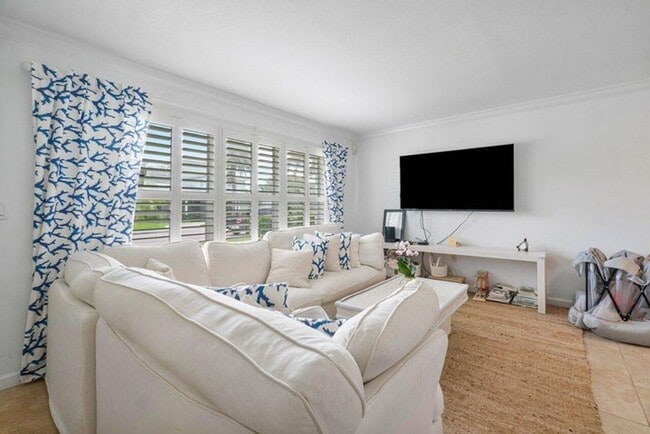 Photo - 125 Gregory Pl