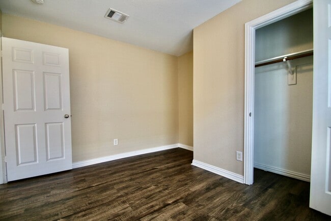 Photo - 3116-3118 S Cherry Ln Unit 3116