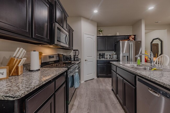 Photo - 1928 Ebbets Dr