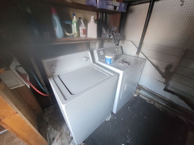 Photo - 604 E Gibbon St