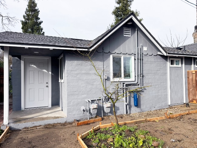 Building Photo - 5230 Tunson Rd