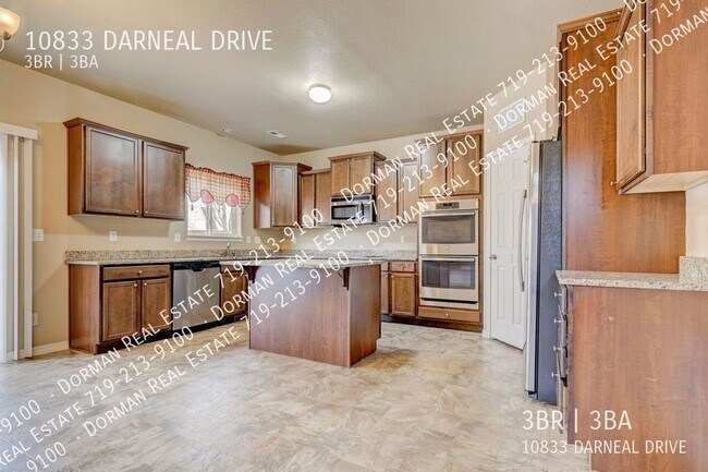 Photo - 10833 Darneal Dr