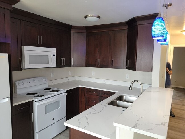 117 W Balview Ave Unidad C