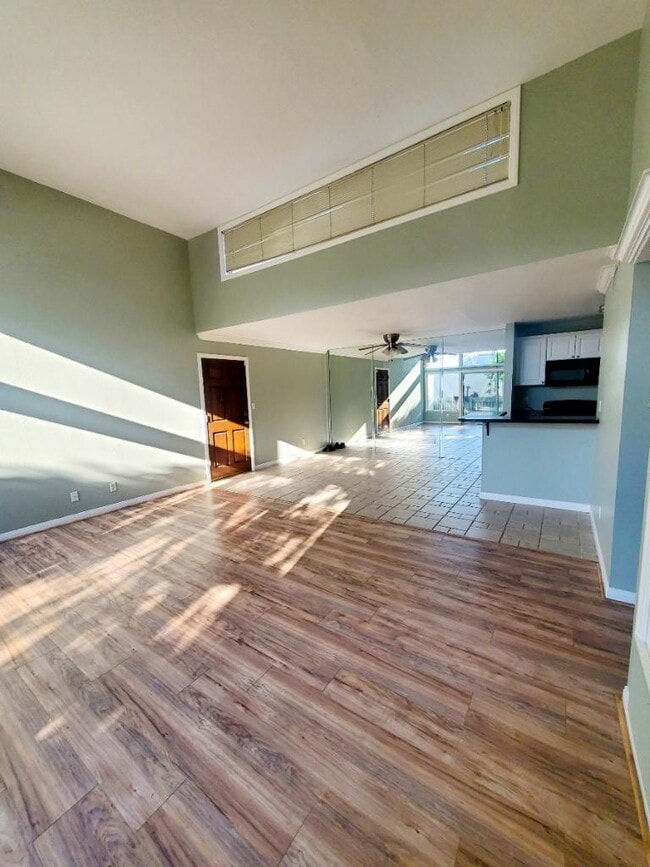 Photo - 5700 Etiwanda Ave Unit 205