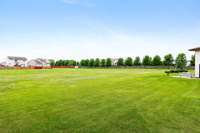 Photo - Clover Ridge Apartments