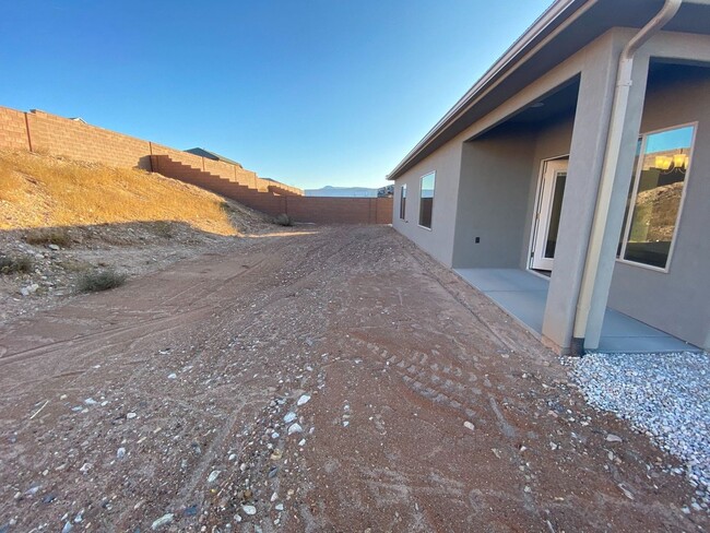 Photo - Beautiful 3 Bedroom Single Level Home in S...