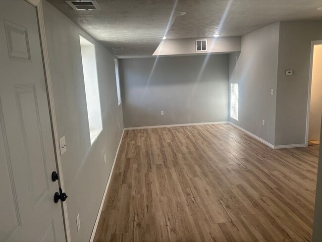 1527 NW 2nd St Unit 1527 NW 2nd St #7