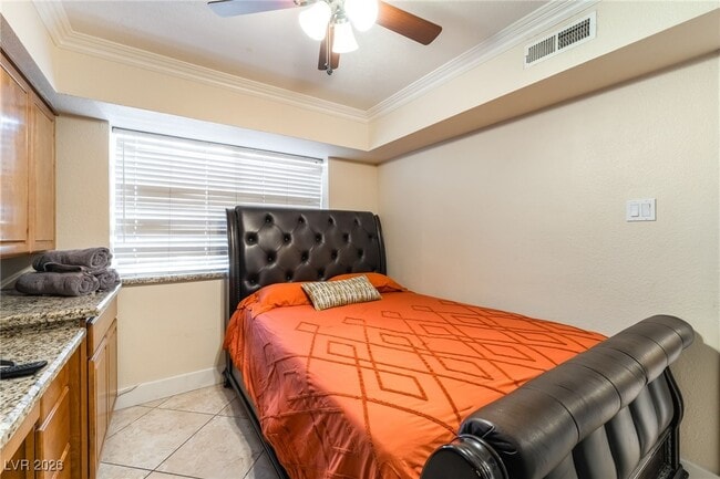 Photo - 2419 E Vegas Valley Dr