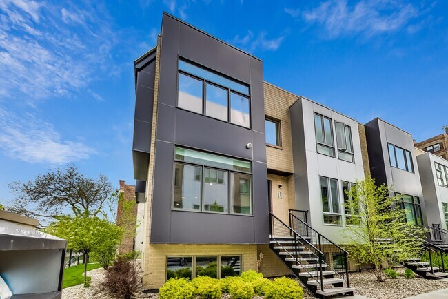 Photo - 6115 S University Ave