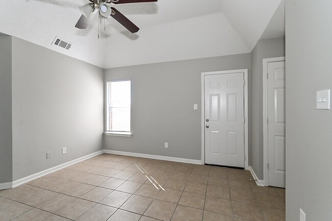 Photo - 7865 Shadowland Cove