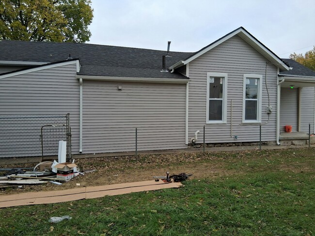 Photo - 1528 Chapel St