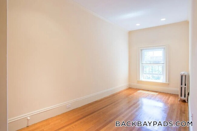 Photo - 379 Commonwealth Ave Unit 10