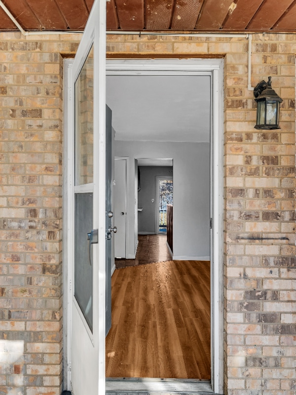 Photo - 104 Britanna Dr