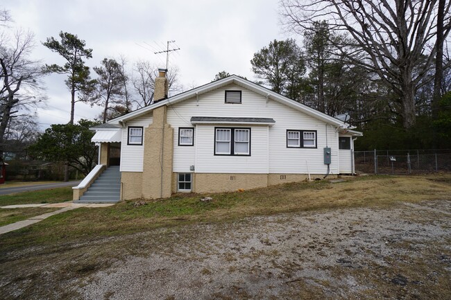 Photo - 941 McDonald Chapel Rd