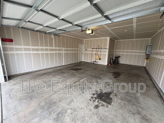 Photo - 225 W Tyler Ave