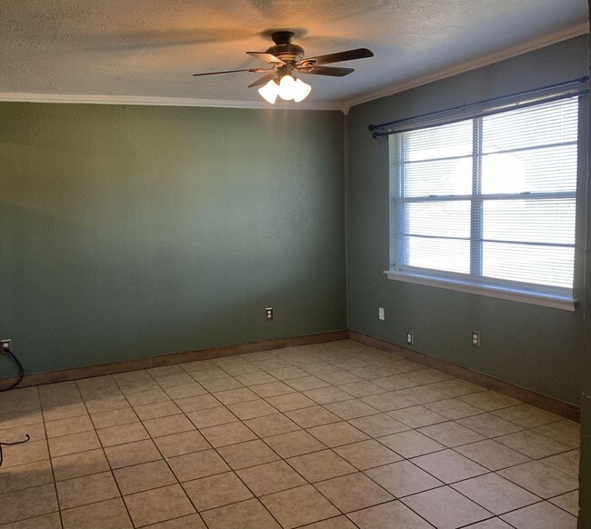 Photo - 212 E Valley Rd Unit B