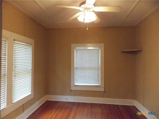Photo - 959 W Lee St