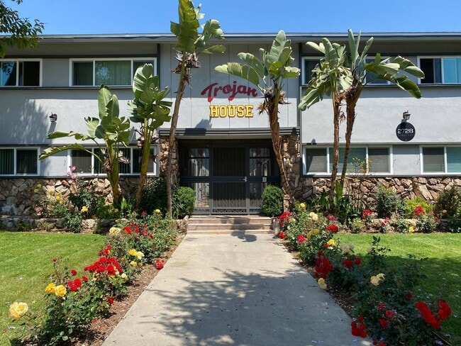 Building Photo - Trojan House