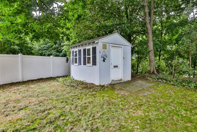 Photo - 38 Norwich Cir