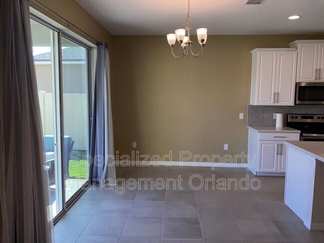 Photo - 1709 Felicity Ln