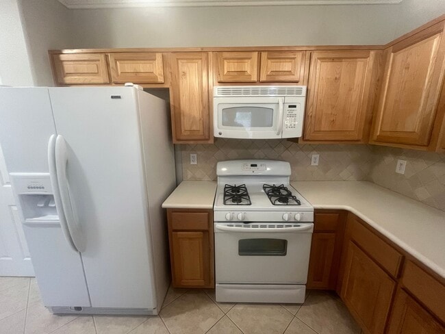 Photo - 3 Bedroom Townhome - Centennial Hills