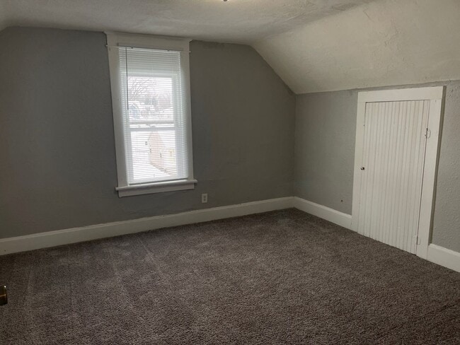 Photo - Comfortable 2-Bedroom Silvis Home!