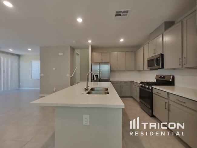 Photo - 6726 Palmer Crst St